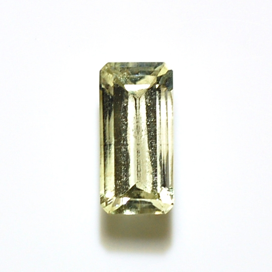 鉱物名　天然スポジュメン　宝石名　クンツァイト　8.61ct 　ルース　裸石